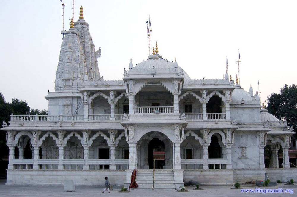 SHRI SWAMI NARAYAN MANDIR CHHAPAIYA  TOUR PACKAGE || Saryu Travels